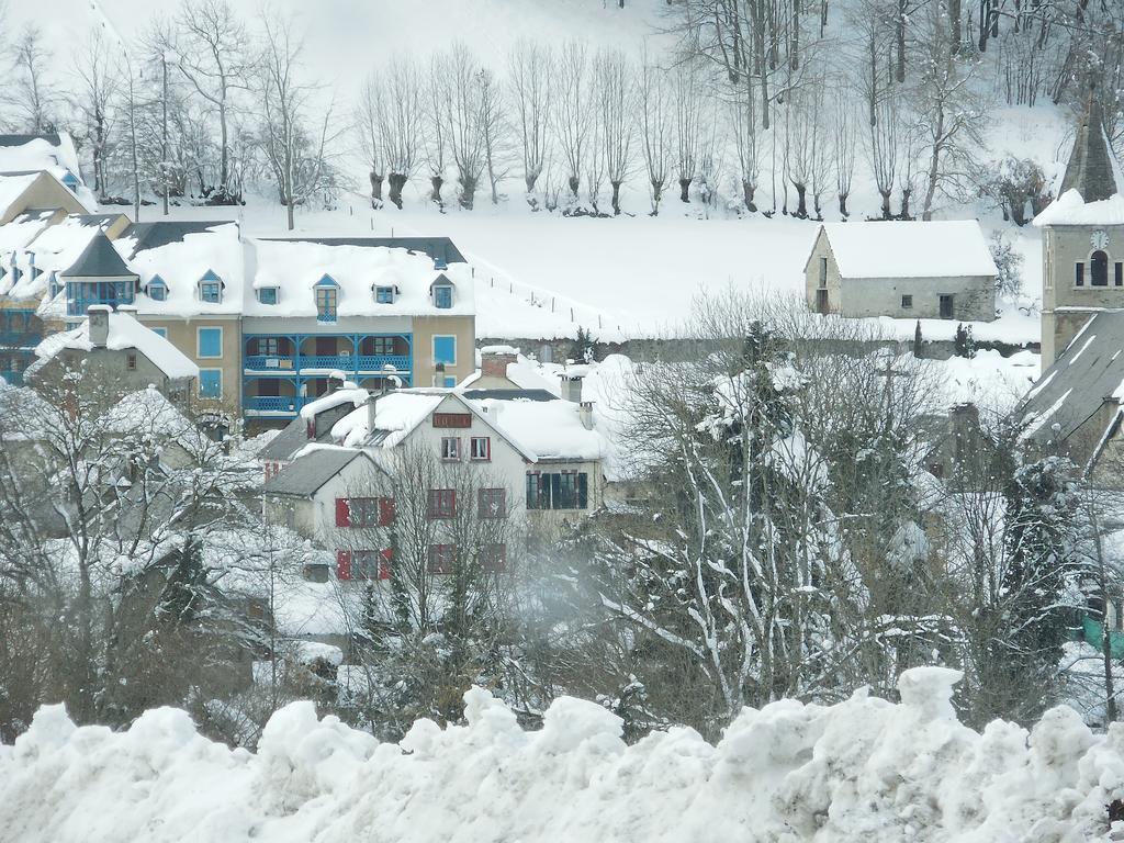 Hotel Les Deux Cols Sainte-Marie-de-Campan Exteriér fotografie