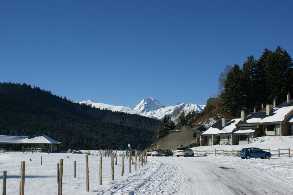 Hotel Les Deux Cols Sainte-Marie-de-Campan Exteriér fotografie